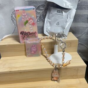 BIE Happiness phone charm